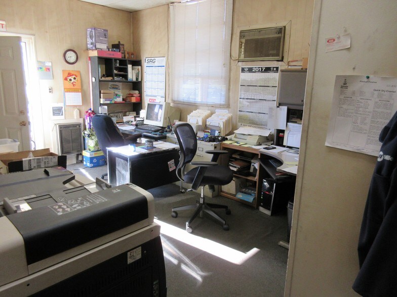 More Photos Of 96 Commercial St, Lewiston Manufacturing For Sale