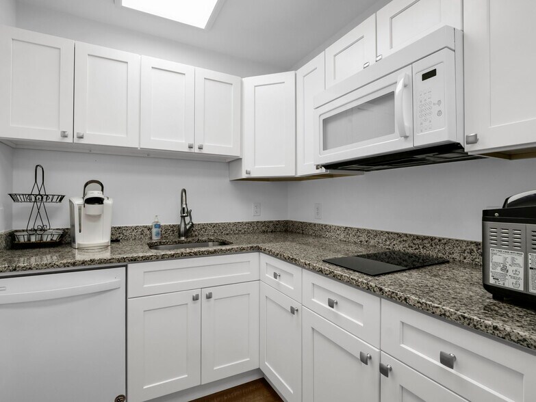 More Photos Of 147 E Court St, Rutherfordton Office Residential For Sale