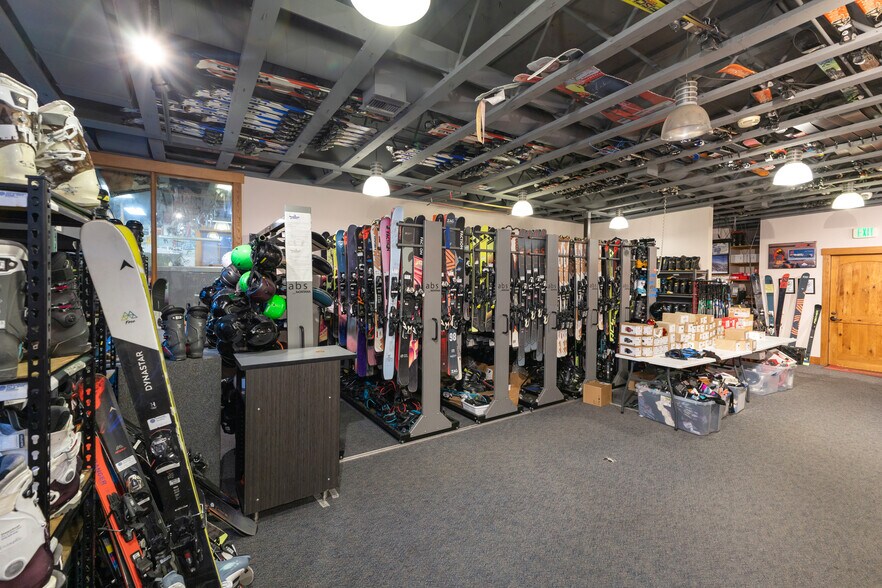 More Photos Of 442 Lincoln Ave, Steamboat Springs Flex For Sale