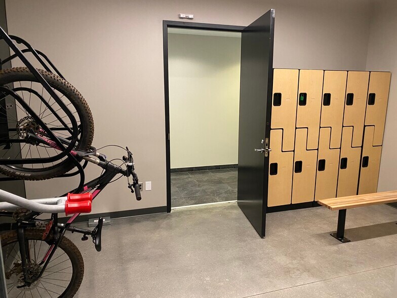 More Photos Of 1515 Central Pky, Eagan Medical For Lease