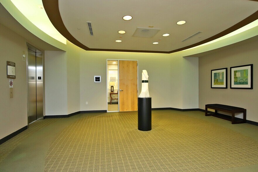 More Photos Of 77 Vilcom Center Dr, Chapel Hill Office For Lease