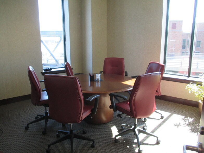More Photos Of 1 Harbour Pl, Portsmouth Office For Lease