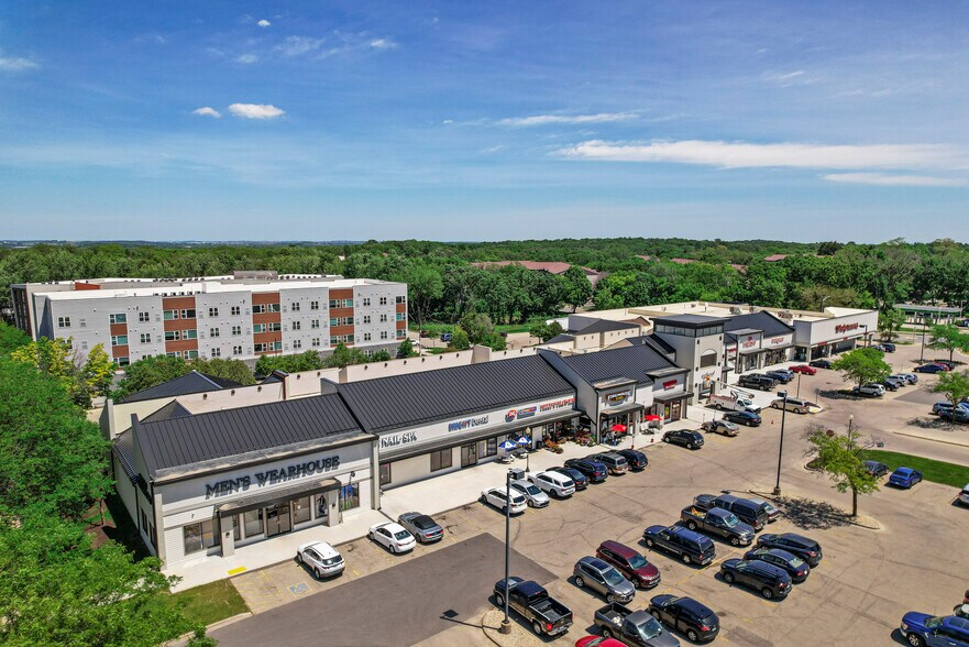 More Photos Of 7810-7874 Mineral Point Rd, Madison Unknown For Lease