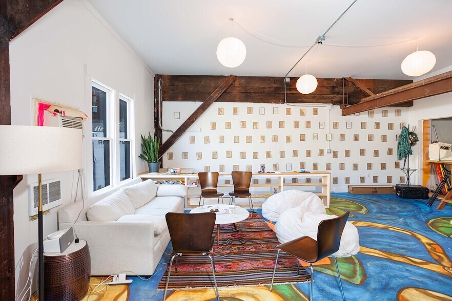 More Photos Of 3425 SE Yamhill St, Portland Loft Creative Space For Sale