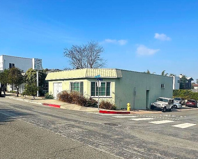 More Photos Of 947-947 Manhattan Beach Blvd, Manhattan Beach Office For Sale