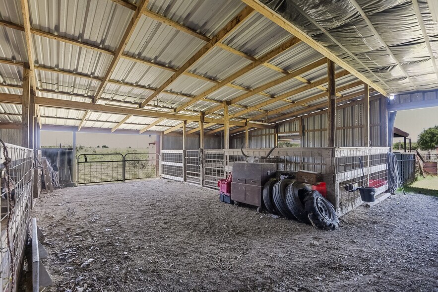 More Photos Of 2403 Greathouse Rd, Waxahachie Land For Sale