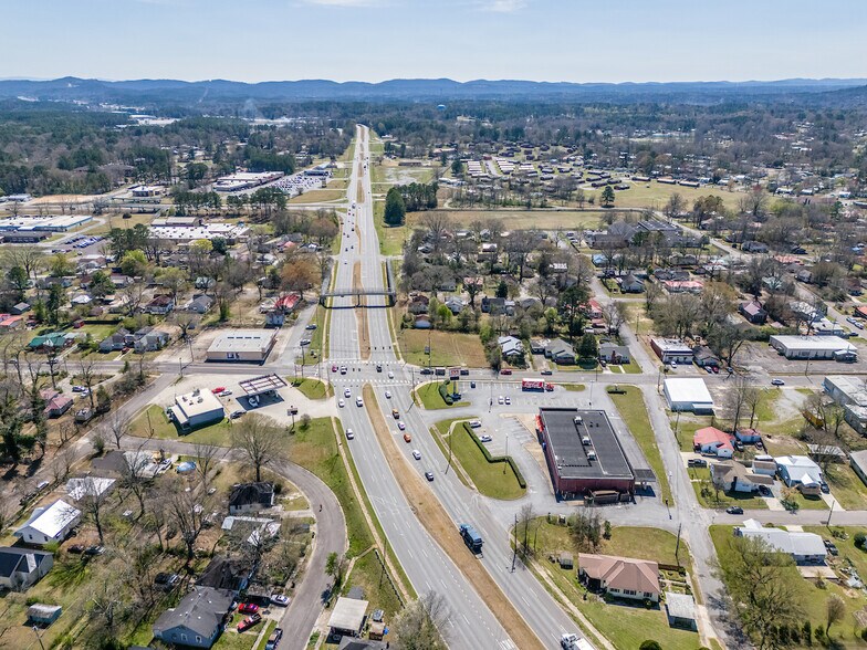 More Photos Of 806 Hoke St, Gadsden Drugstore For Sale