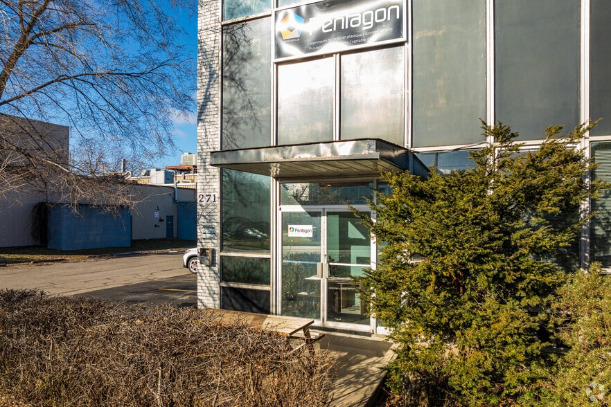 More Photos Of 271 Av Labrosse, Pointe-claire Flex For Sale