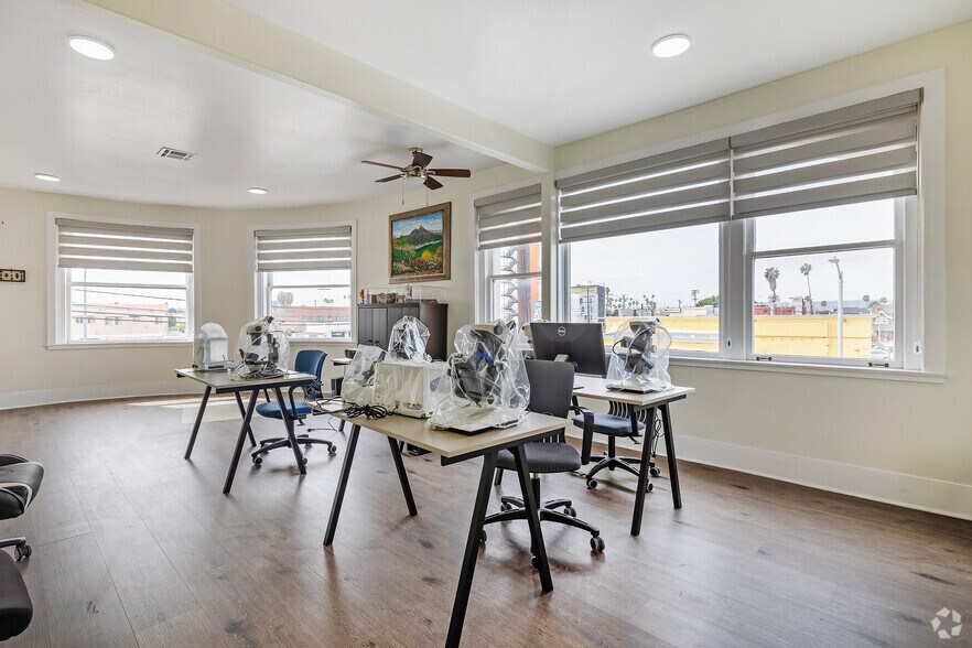 More Photos Of 4109-4117 W Pico Blvd, Los Angeles Office For Sale