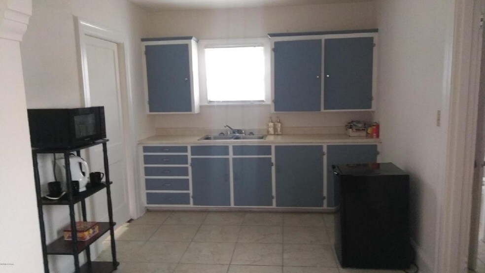 More Photos Of 429 N Ridgewood Ave, Daytona Beach Office For Sale