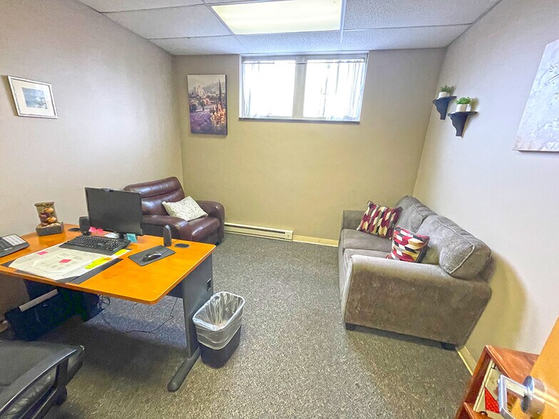 More Photos Of 4918 Locust Ln, Harrisburg Medical For Sale