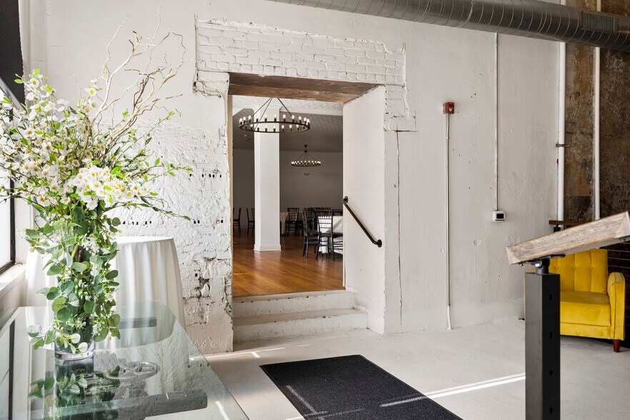 More Photos Of 132 Broadway, Schenectady Apartments For Sale