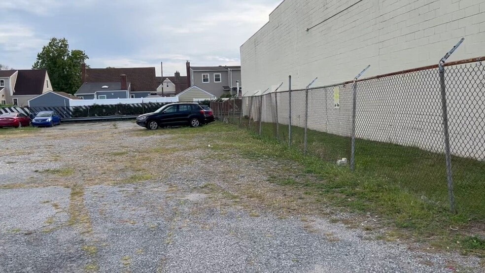 Primary Photo Of 450 W Merrick Rd, Valley Stream Land For Lease