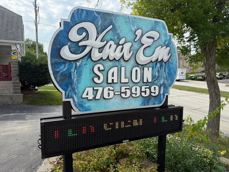 Primary Photo Of 624 S 92nd St, Milwaukee Freestanding For Lease