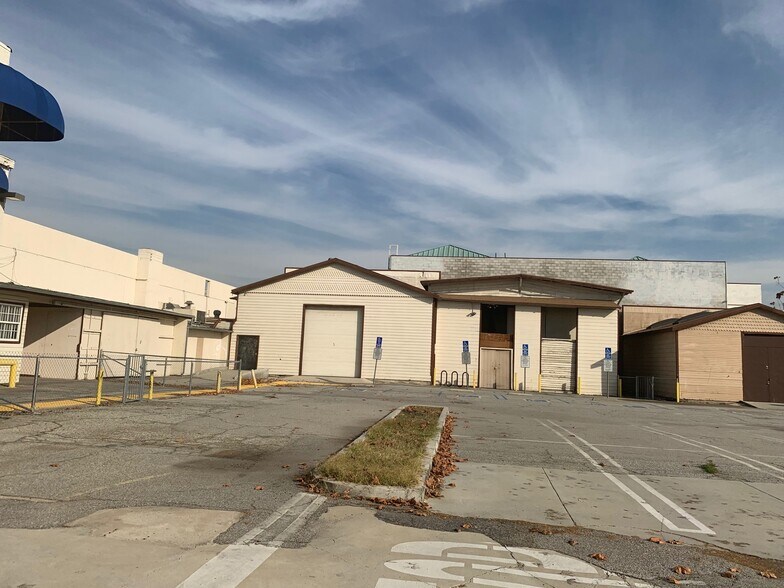 More Photos Of 8614 Valley Blvd, Rosemead Light Distribution For Sale