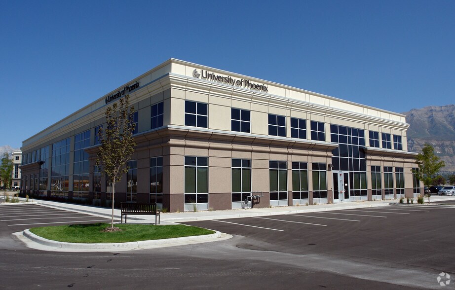 More Photos Of 2174 W Grove Pky, Pleasant Grove Office For Lease