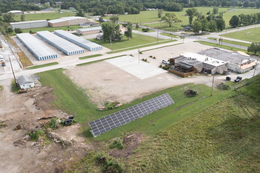 More Photos Of 1401 S Morley St, Moberly Restaurant For Sale