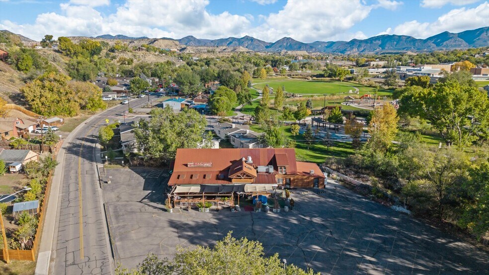 More Photos Of 412 Park Ave, Rifle Restaurant For Sale