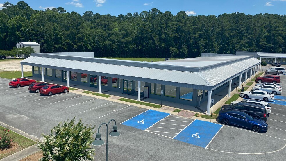 Primary Photo Of 740 E General Stewart Way, Hinesville General Retail For Lease