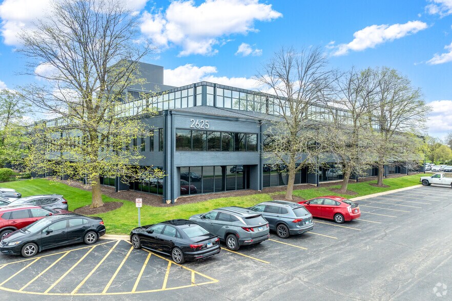 More Photos Of 2625 Butterfield Rd, Oak Brook Office For Lease