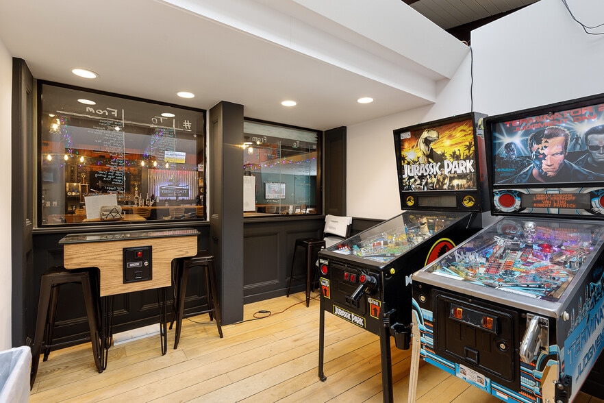 More Photos Of 120 S Park St, Traverse City Restaurant For Sale
