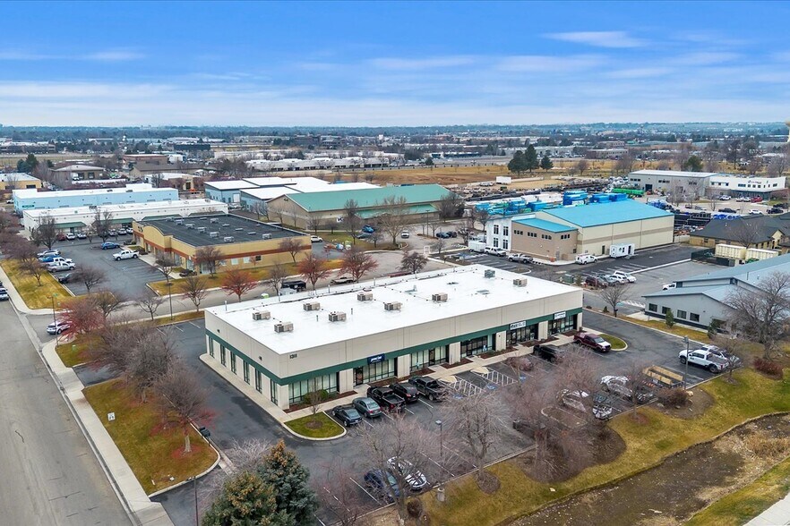 More Photos Of 1311 E Franklin Rd, Meridian Warehouse For Lease