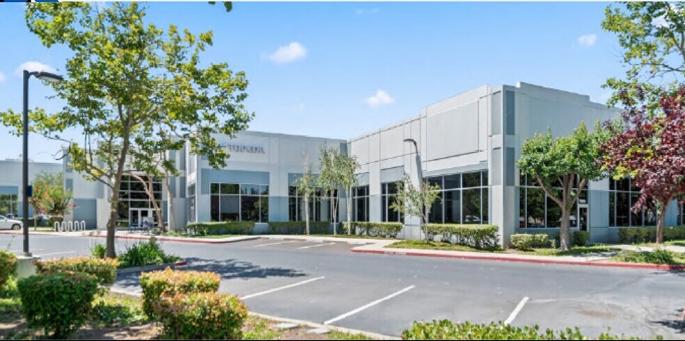 More Photos Of 7500 National Dr, Livermore Light Manufacturing For Sale