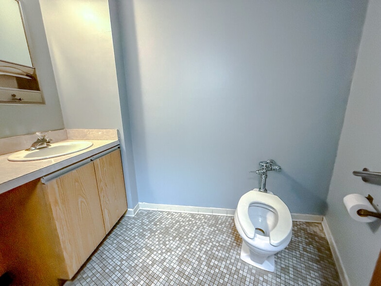 More Photos Of 22335 Exploration Dr, Lexington Park Office For Sale