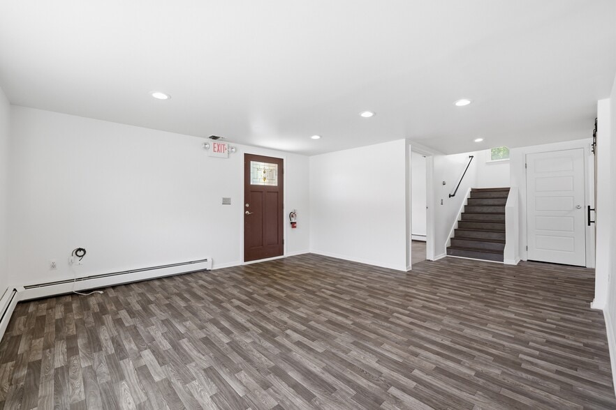 More Photos Of 75 Route 23, Franklin Office Residential For Lease