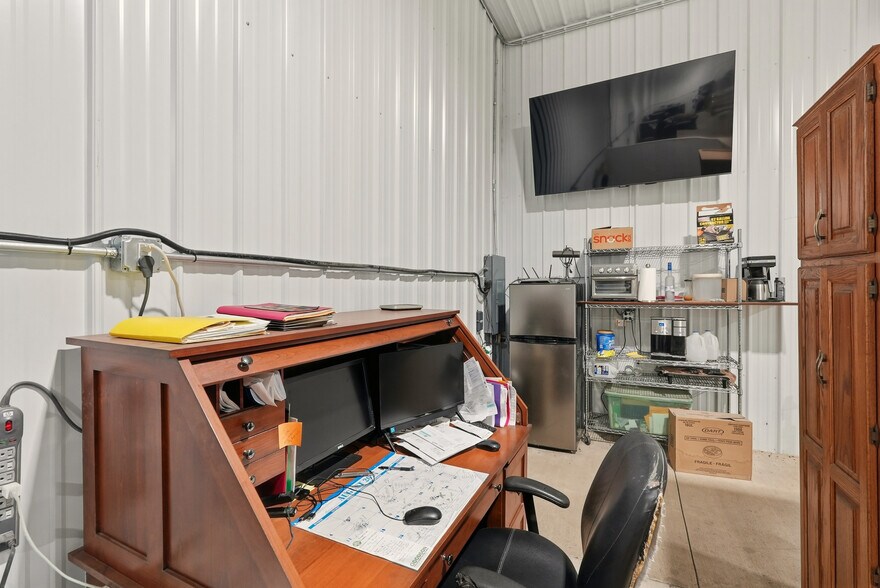 More Photos Of 4485 Back Orrville Rd, Wooster Light Distribution For Sale