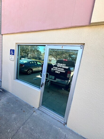 More Photos Of 1404 Hamlin Ave, Saint Cloud Warehouse For Lease