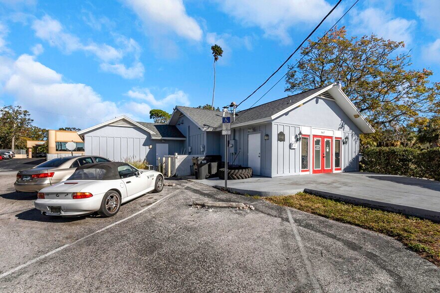 Primary Photo Of 5417 Grand Blvd, New Port Richey Freestanding For Sale
