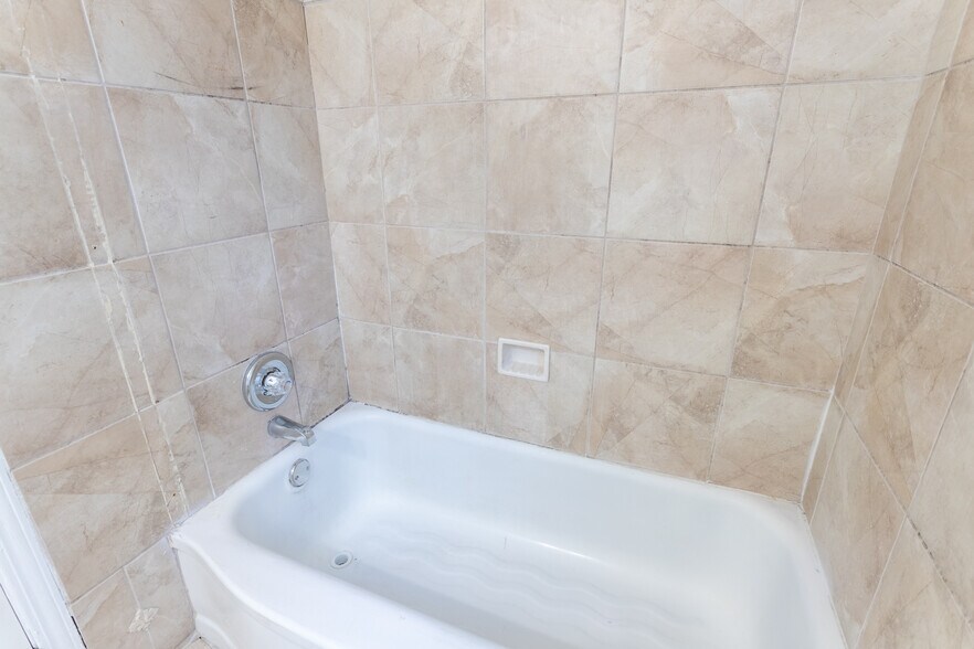 More Photos Of 1025 Parkview Ave, Redding Multifamily For Sale