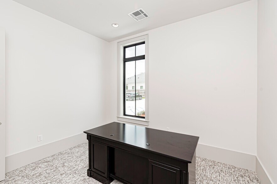 More Photos Of 10315 Jefferson Hwy, Baton Rouge Loft Creative Space For Lease