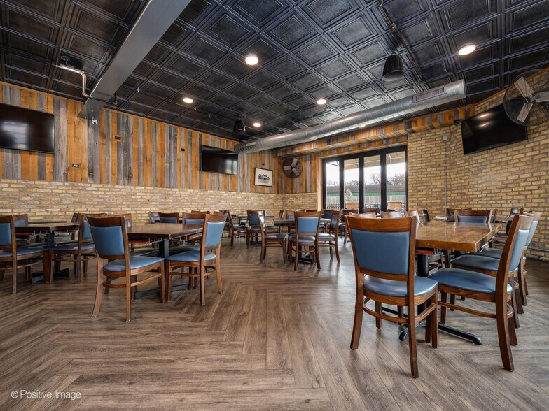 More Photos Of 250 Center St, Grayslake Storefront Retail Residential For Sale