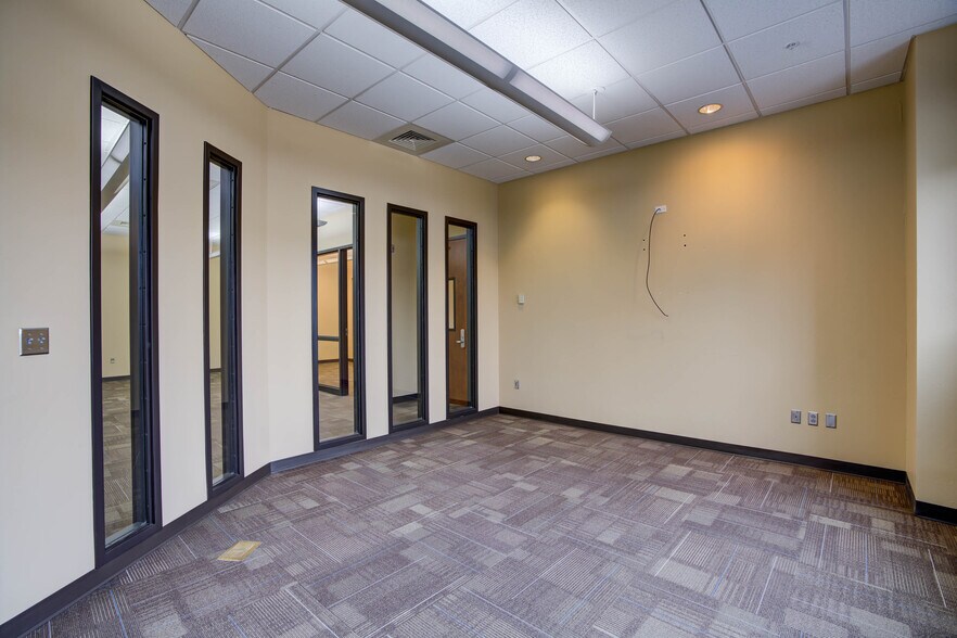 More Photos Of 9240 Explorer Dr, Colorado Springs Office For Lease