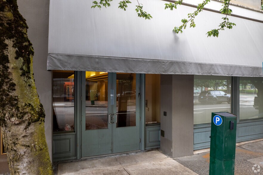 More Photos Of 55 SW Yamhill St, Portland Office For Lease