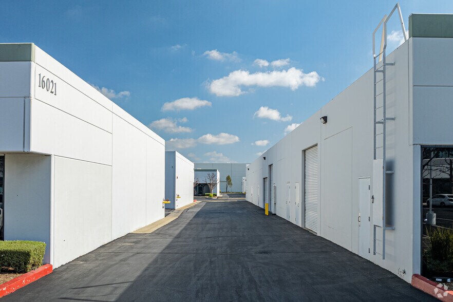 More Photos Of 16021 Arrow Hwy, Irwindale Unknown For Lease