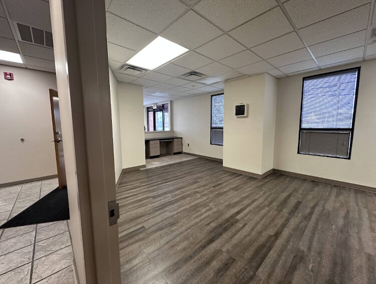 More Photos Of 2400 S Main St, Corbin Flex For Sale