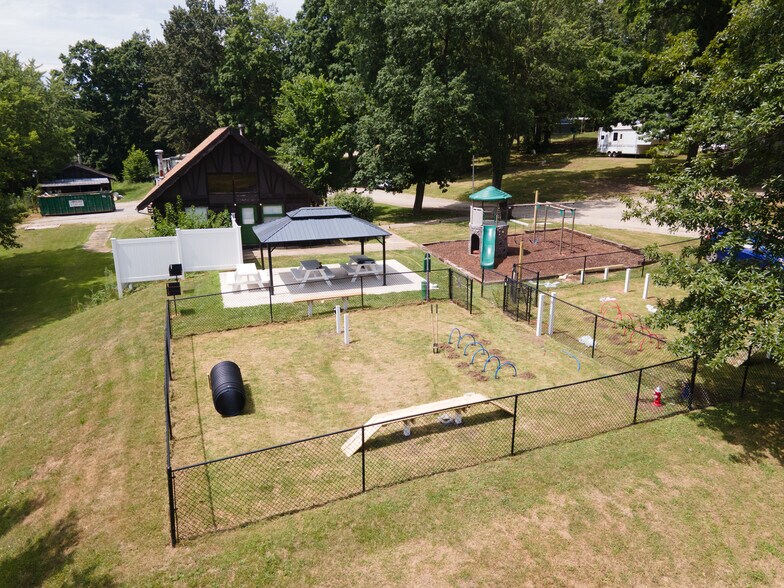 More Photos Of 1100 W Locust St, Canton Manufactured Housing Mobile Home Park For Sale