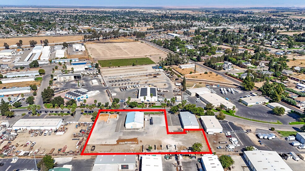 More Photos Of 240 Airpark Rd, Atwater Warehouse For Lease