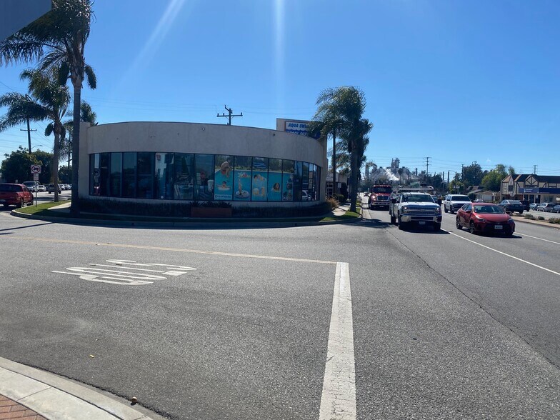 More Photos Of 18750 Crenshaw Blvd, Torrance General Retail For Lease