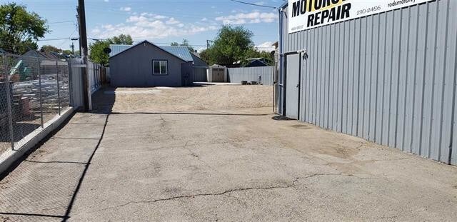 Primary Photo Of 203 Garber St, Caldwell Auto Repair For Sale