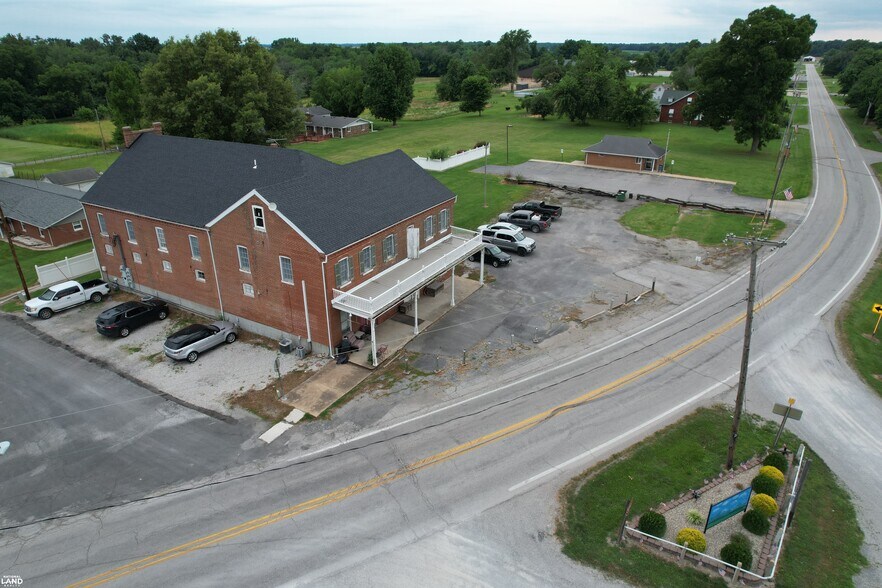 More Photos Of 7346 IL-15, Saint Libory Apartments For Sale