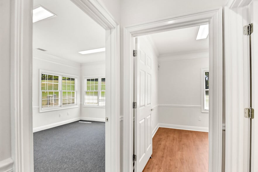 More Photos Of 1551 Jennings Mill Rd, Bogart Office For Lease