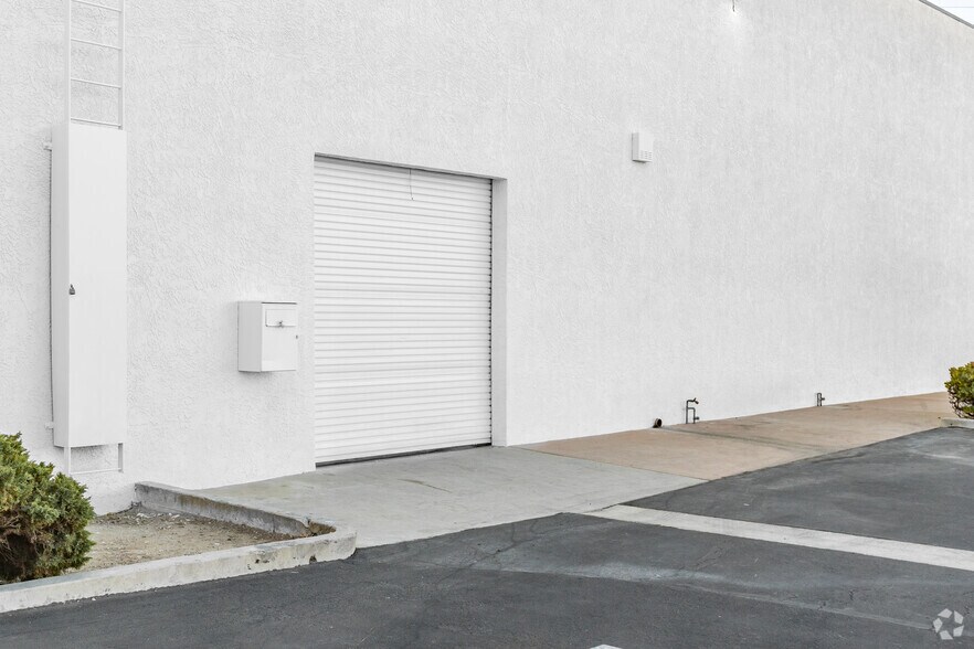 More Photos Of 18989 Hawthorne Blvd Beach, Redondo Beach Freestanding For Lease