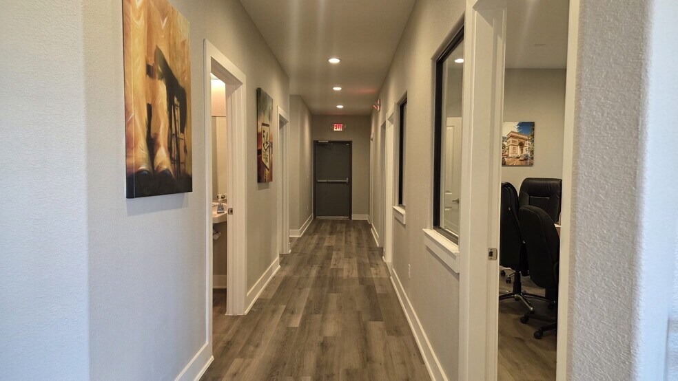 More Photos Of 23219 Red River Dr, Katy Medical For Sale