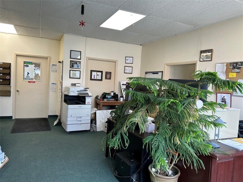 More Photos Of 300 North St, Endicott Warehouse For Sale