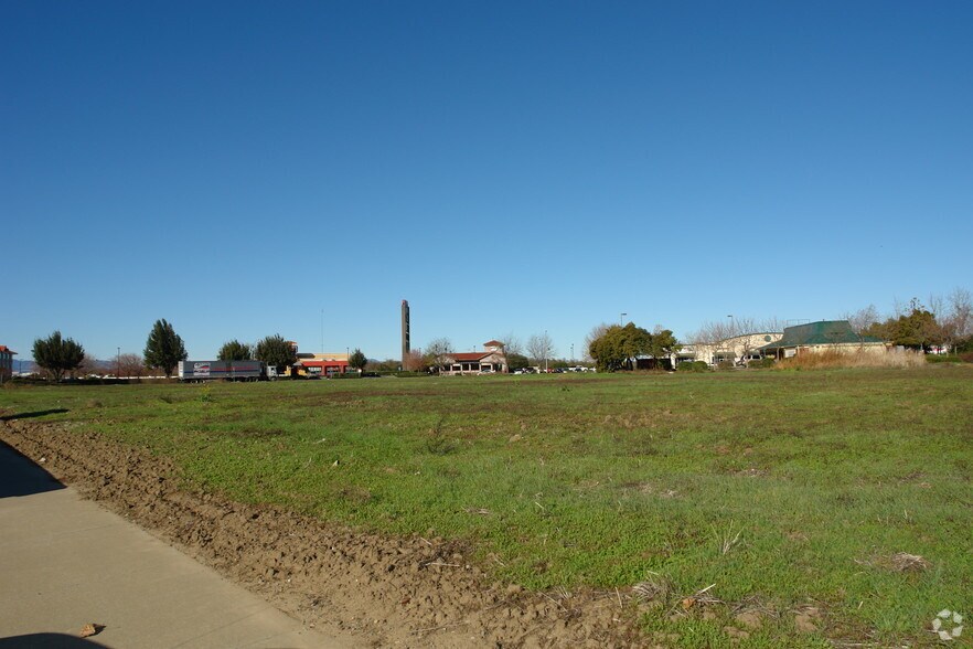 More Photos Of 1430 Market Ln, Dixon Land For Sale