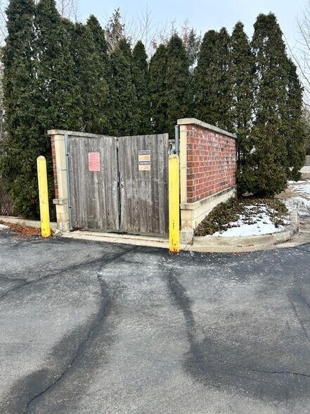 More Photos Of 4590 Princeton Ln, Lake In The Hills Storefront Retail Office For Sale